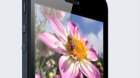 Versus: iPhone 6 vs Samsung Galaxy S5: Apple and Samsung do battle again