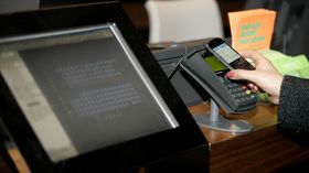 Visa, Samsung ink global NFC deal in what could signal Galaxy S4 feature