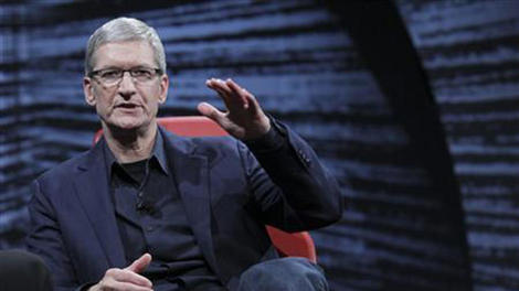 Apple CEO Tim Cook gets the hang of Twitter, sends out first tweet