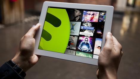 Spotify Video sneaks its way onto iOS