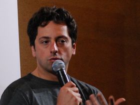 Google founders to sell off shares