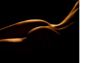 X-rated Twitpic images blamed on 'bug'