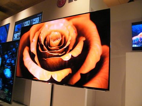 CES 2012: LG's 55-inch OLED TV behemoth headlines