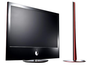 Thinner is beautiful on LG's new LCD line