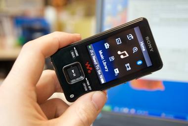 Sony Walkman NWZ-A829 review